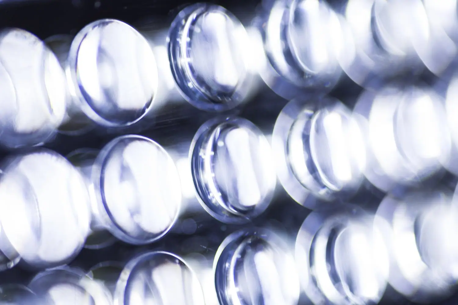 Oświetlenie LED: jak dobrać odpowiednie światło do każdego pomieszczenia