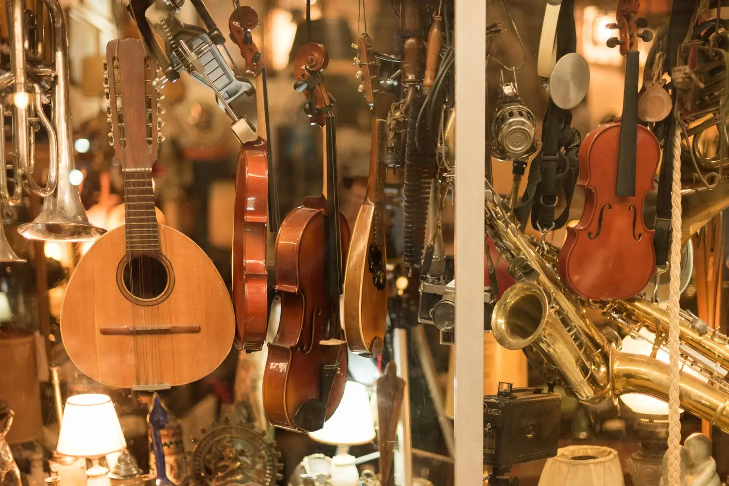 Kącik muzyczny: akustyka i przechowywanie instrumentów