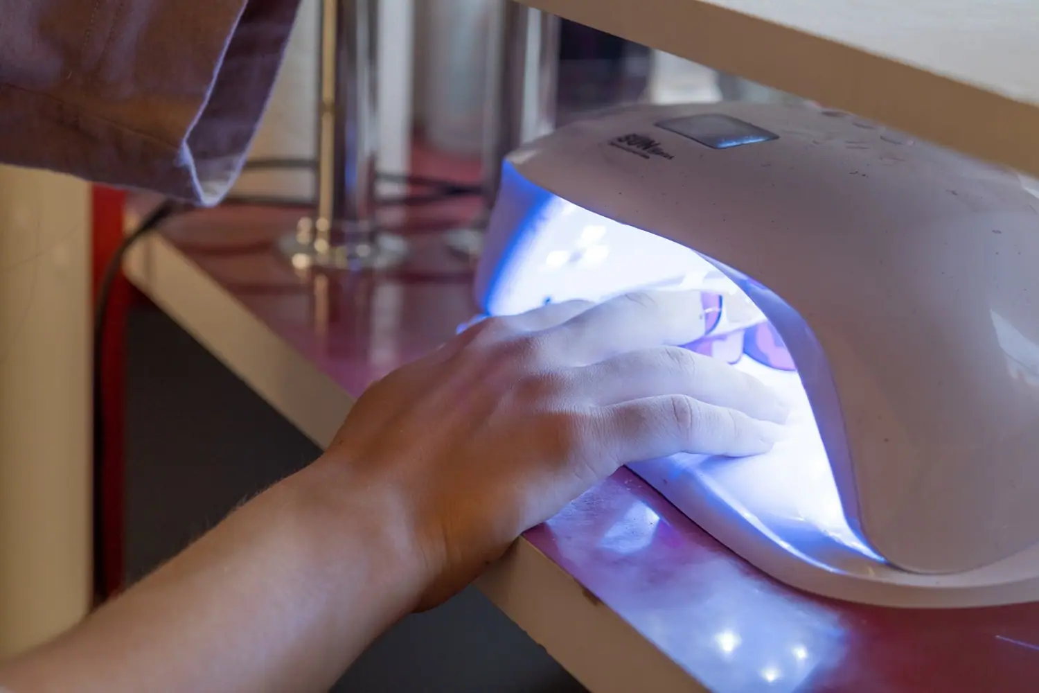 Technologia UV-C: systemy dezynfekcji powietrza i powierzchni