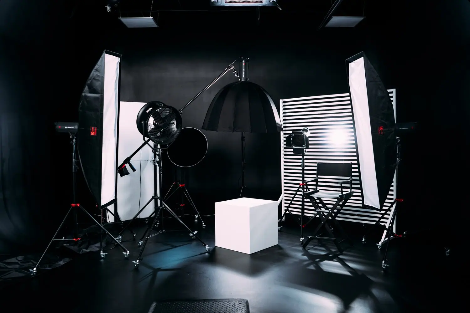 Miejsce do fotografii produktowej: mini studio w mieszkaniu