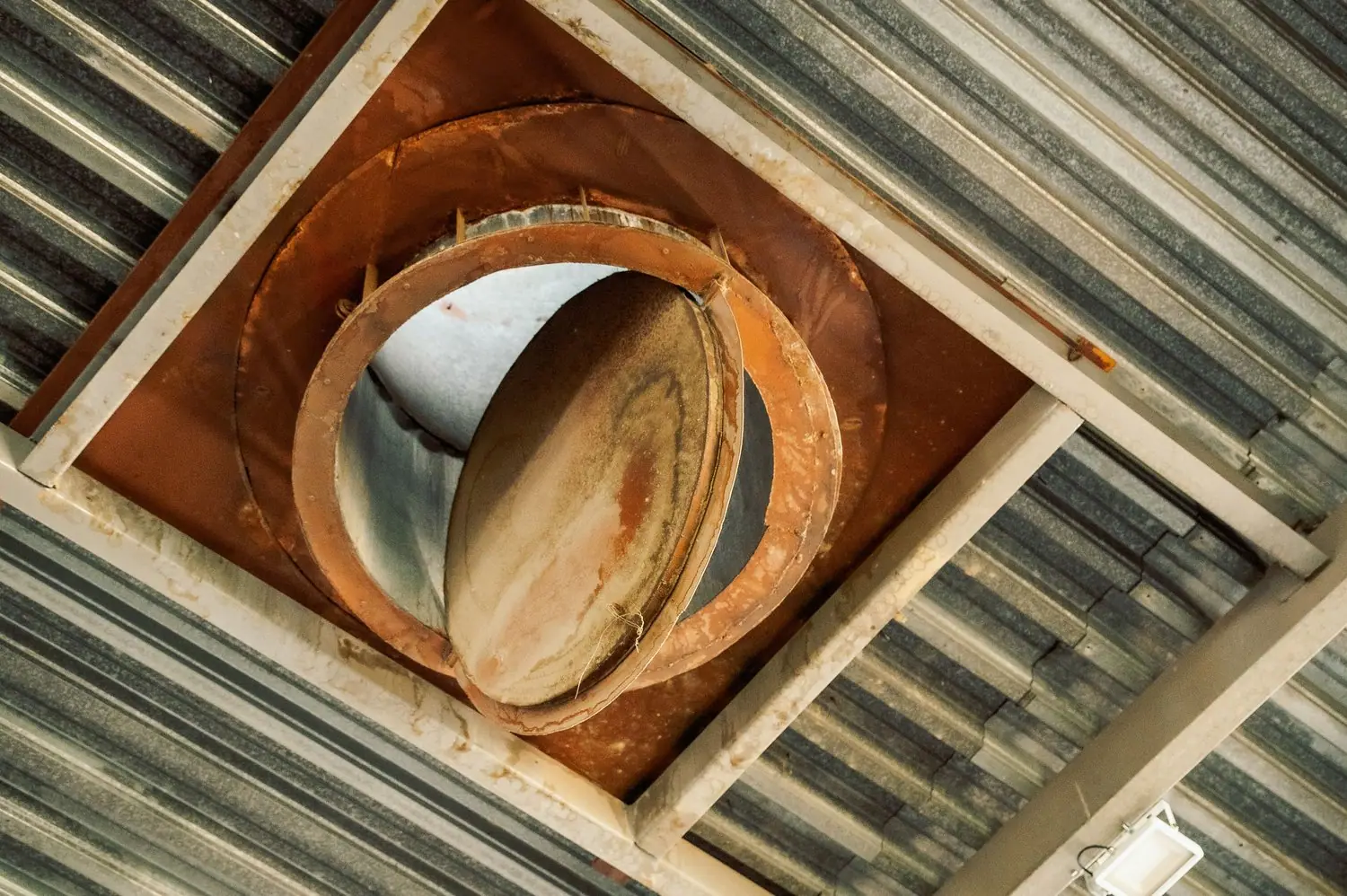 Jak prawidłowo wentylować pomieszczenia w domu jednorodzinnym