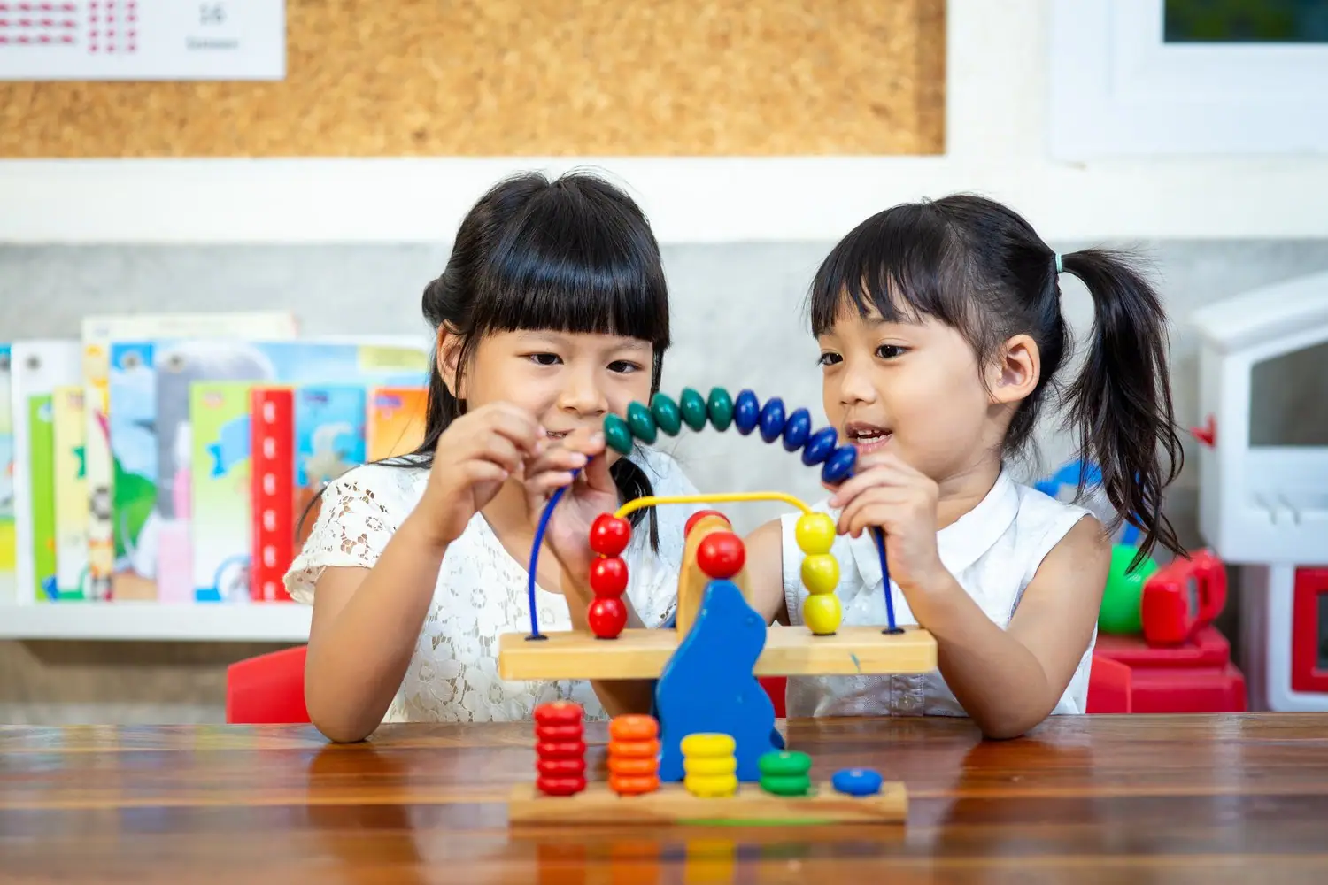 Rozwój dziecka metodą Montessori w przedszkolu Ziarenko we Wrocławiu